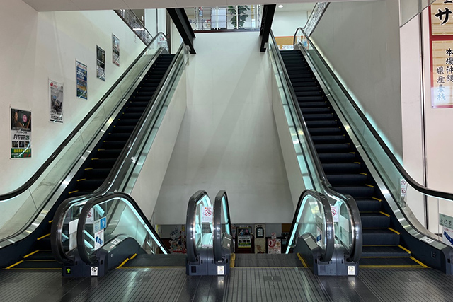 escalator